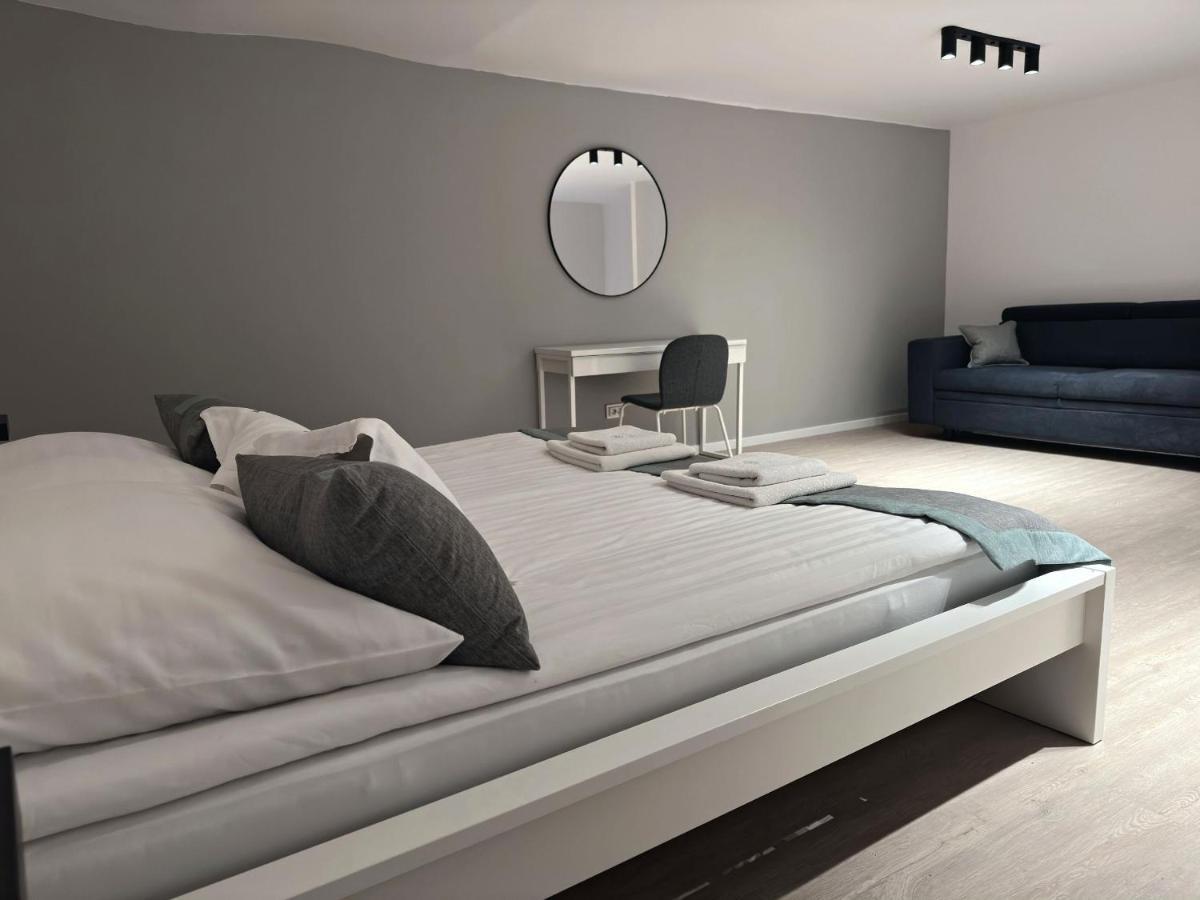 Jobelhome Blaha Apartment บูดาเปสต์ ภายนอก รูปภาพ