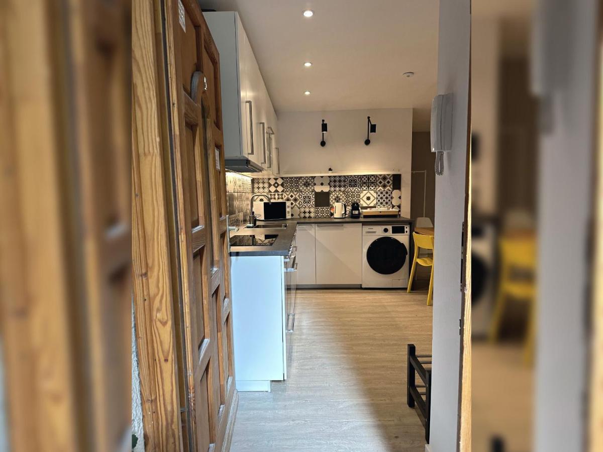 Jobelhome Blaha Apartment บูดาเปสต์ ภายนอก รูปภาพ