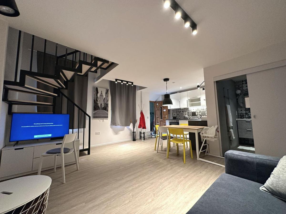 Jobelhome Blaha Apartment บูดาเปสต์ ภายนอก รูปภาพ
